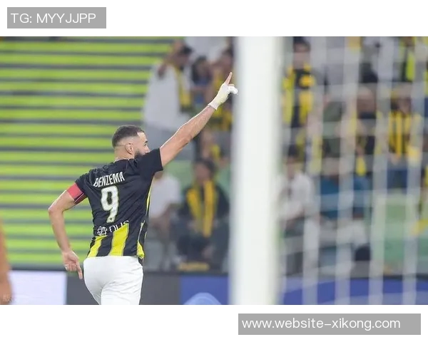 2025年收入最高运动员榜单揭晓C罗以26亿刀领跑梅西和本泽马紧随其后