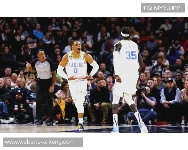 锡安替补出战29分钟高效表现砍下24分4板2断2帽助力球队胜利